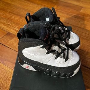 Toddler retro 9 Jordan’s